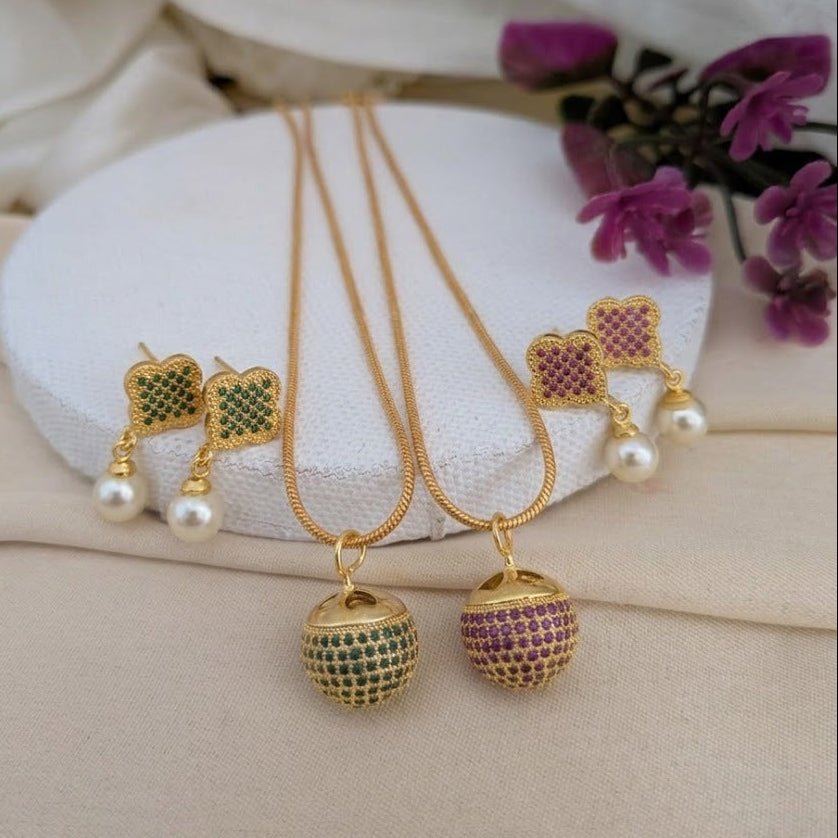 AD ball green pendant chain