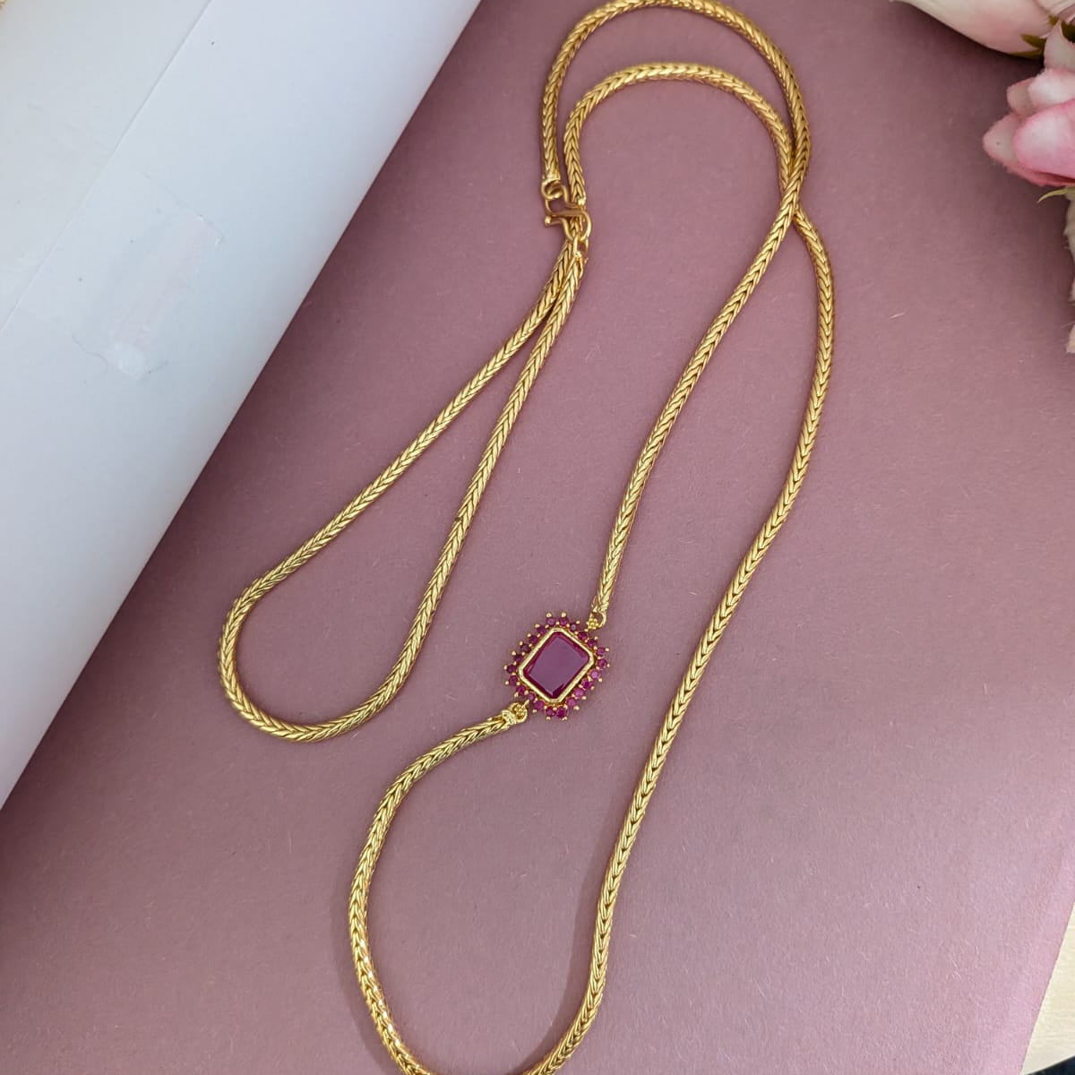 Long mogappu / side pendant long chain