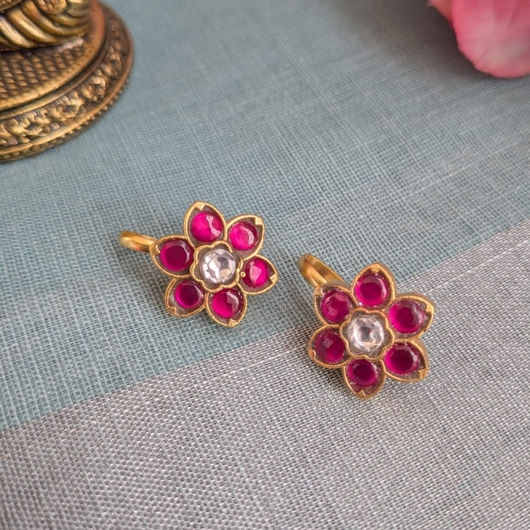 Jadau kundan flower earcuff