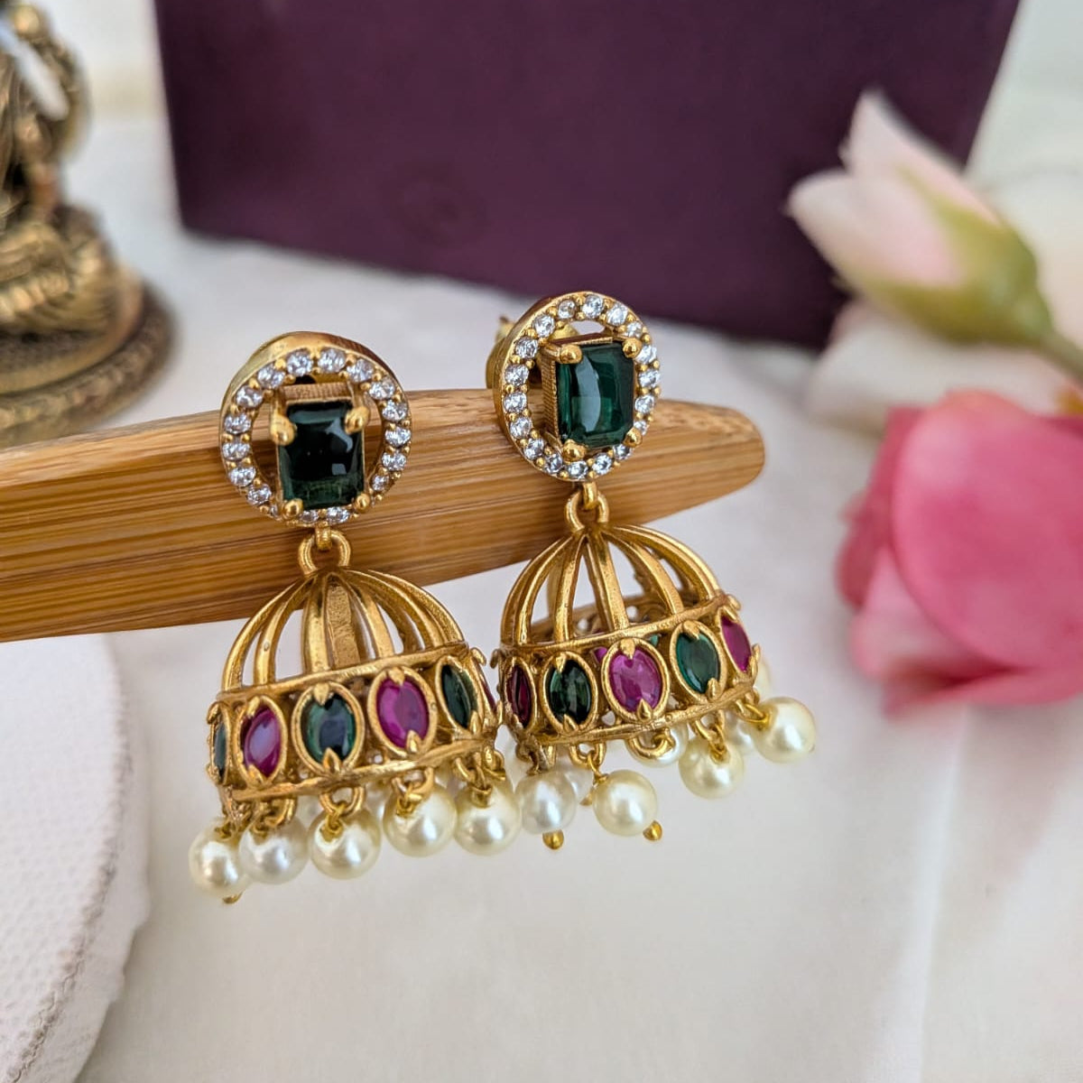 Ruby with green stone jumkha