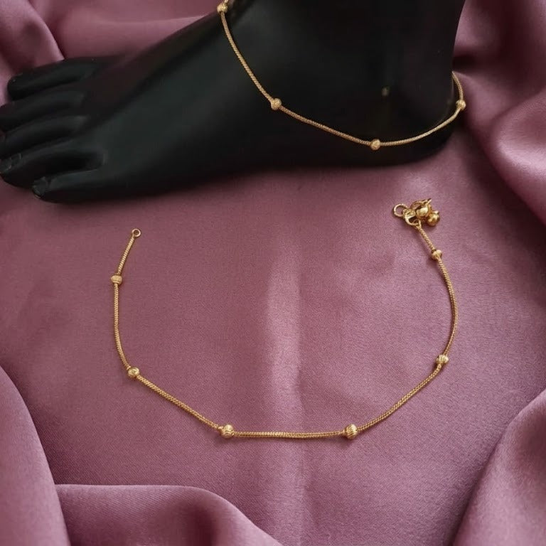 Anklet sleek with small ball design