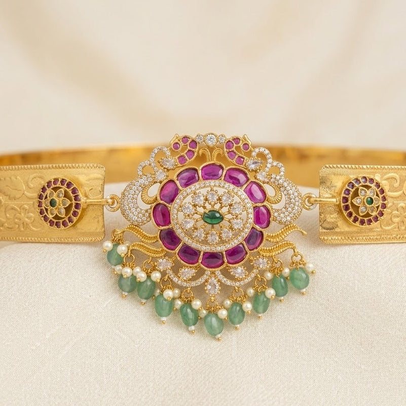 Floral pendant bridal hipbelt