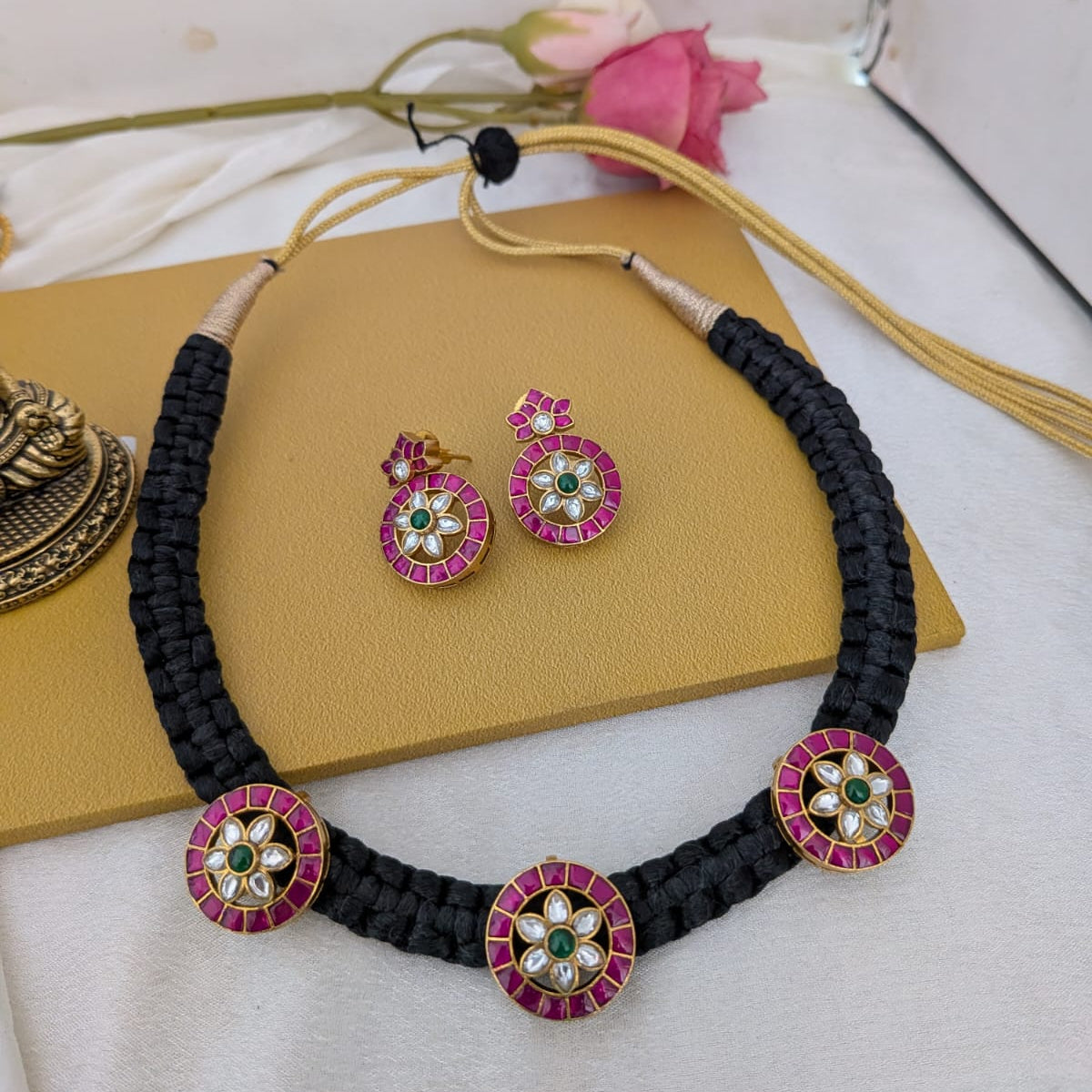 Black thread jadau stone neclace set