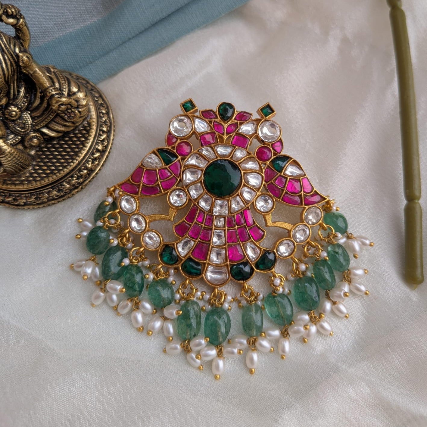 Jadau kundan gandaberunda pendant