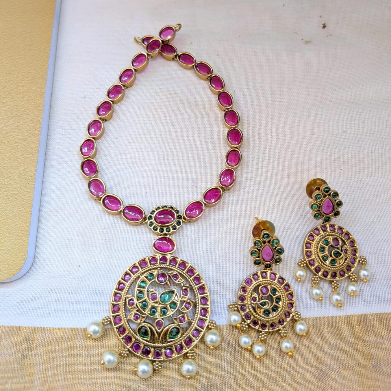 Kemp stone Adigai necklace