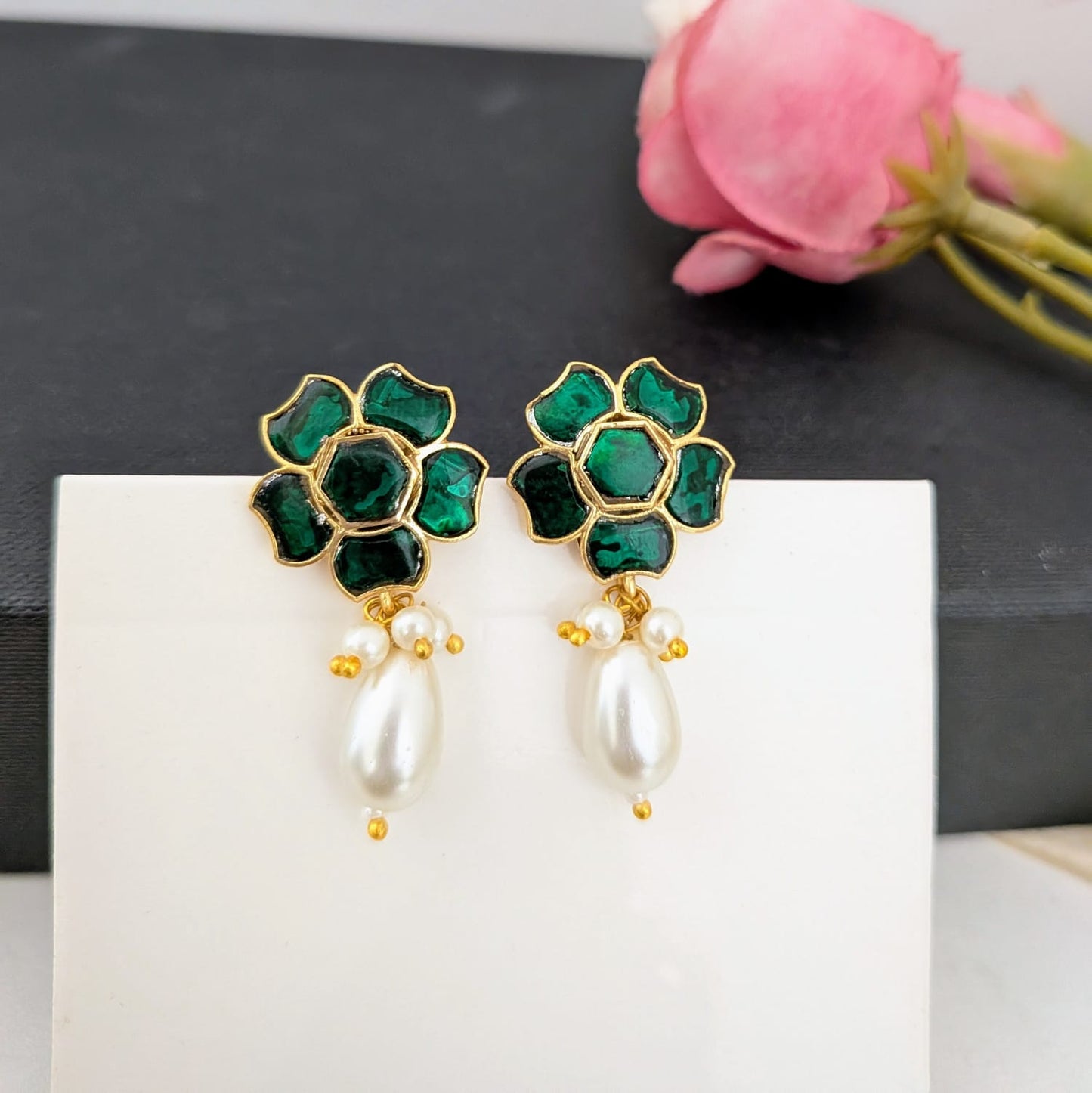 Floral Jadau kundan stud