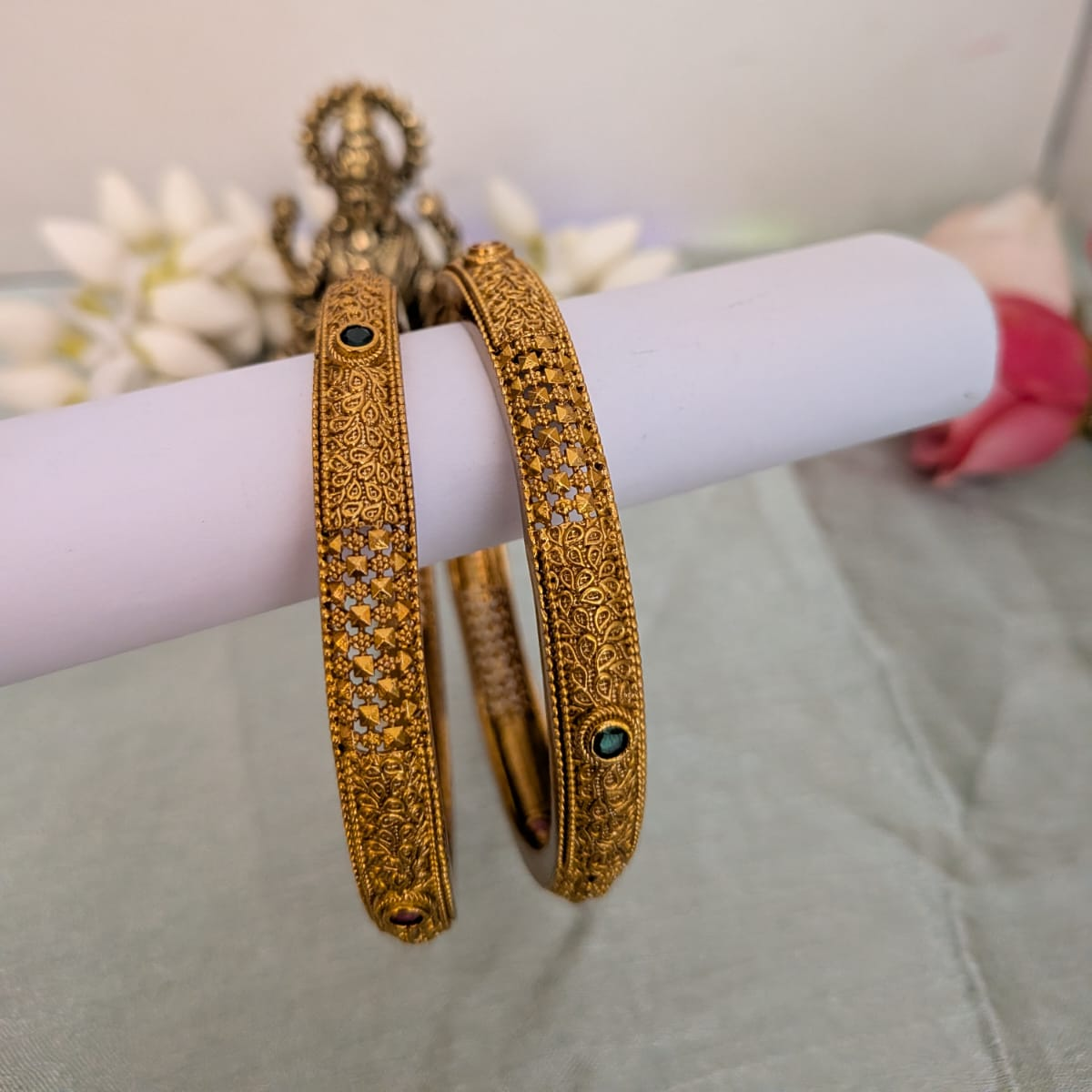 Antique gold bangle