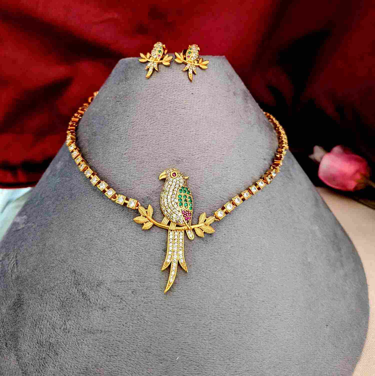 Parrot AD Stone Necklace Set
