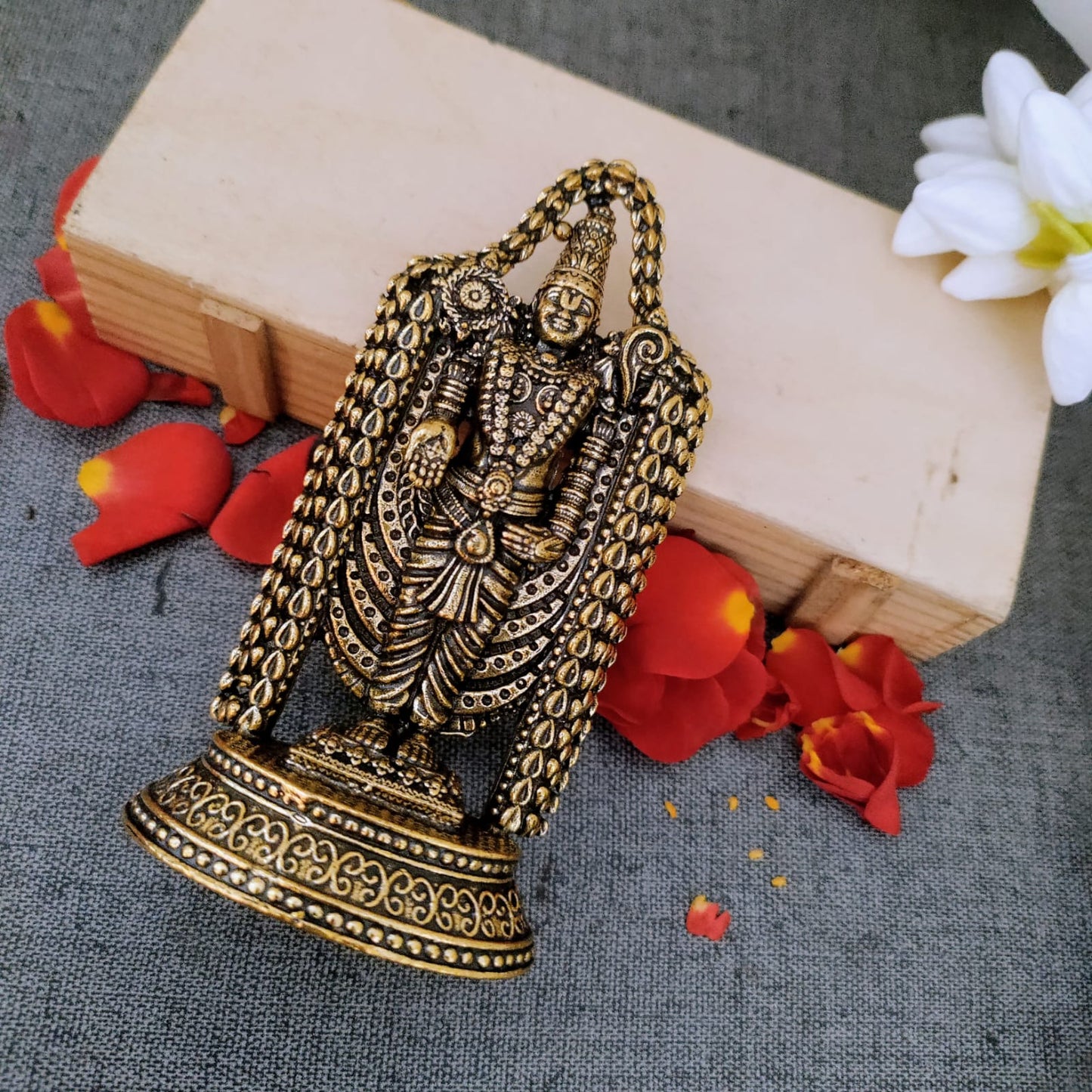 Brass Lord Venkatachalpathy idol - 9.2 cm