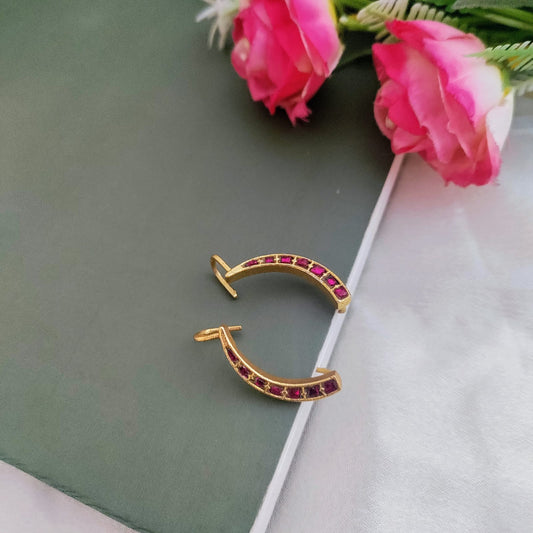 Jadau Kundan curved earcuff - Sleek design