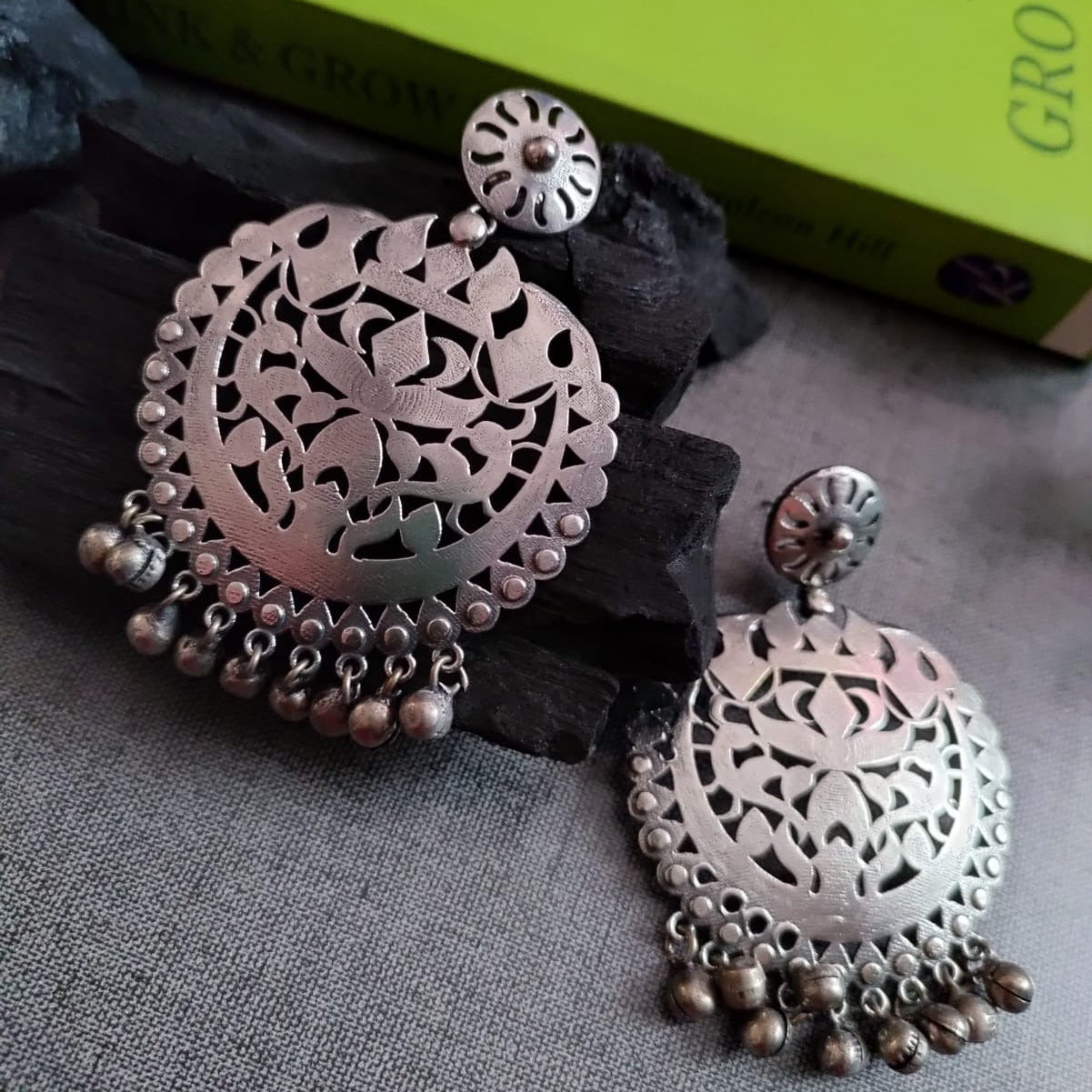Round sla gonghroo earring