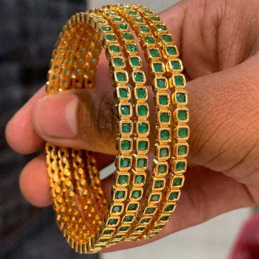 Square bangle green stone set