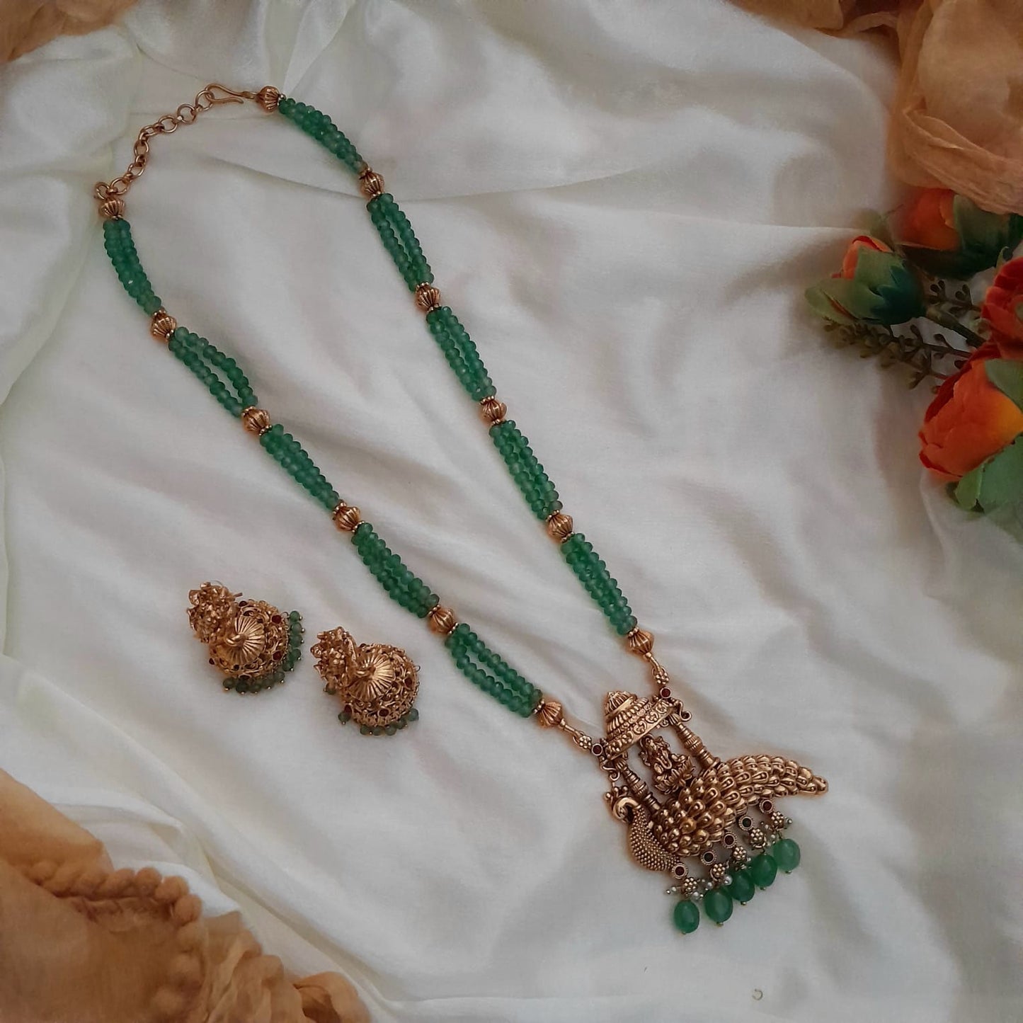 Beaded temple necklace set