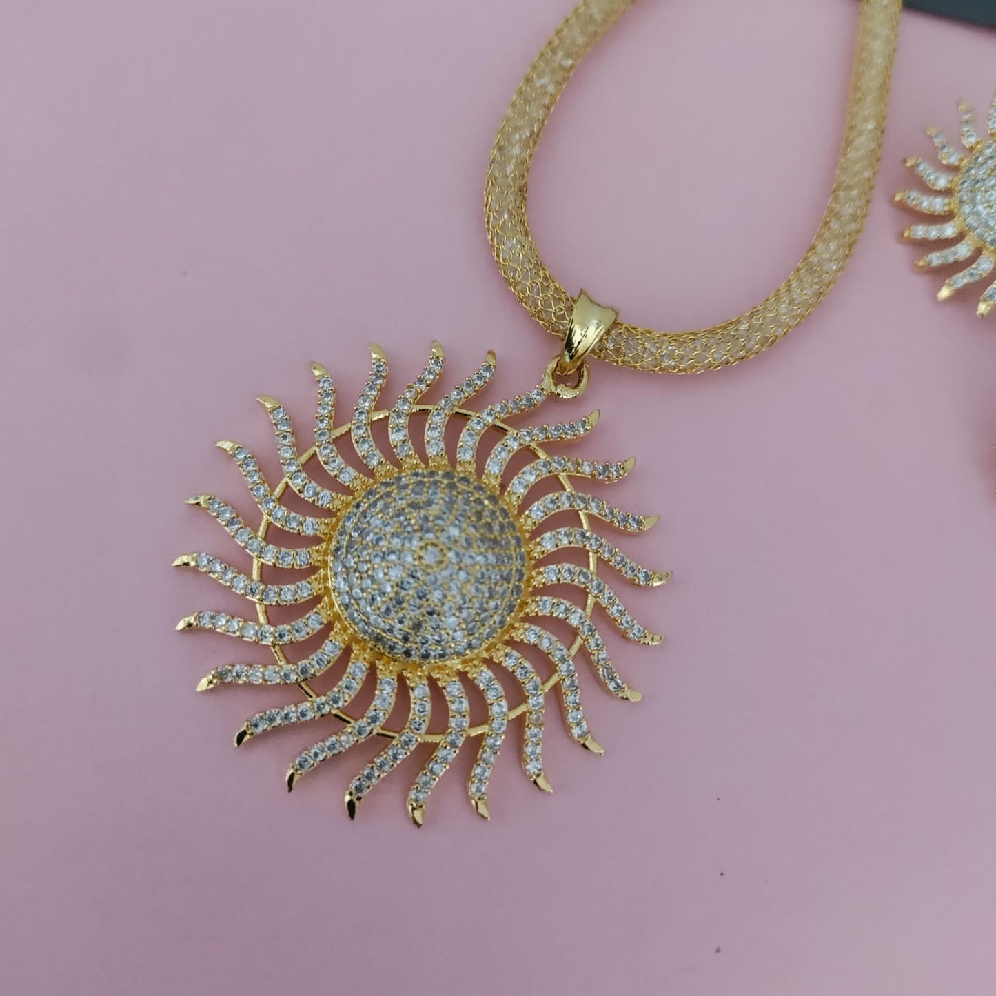 Ad chakra pendant chain set