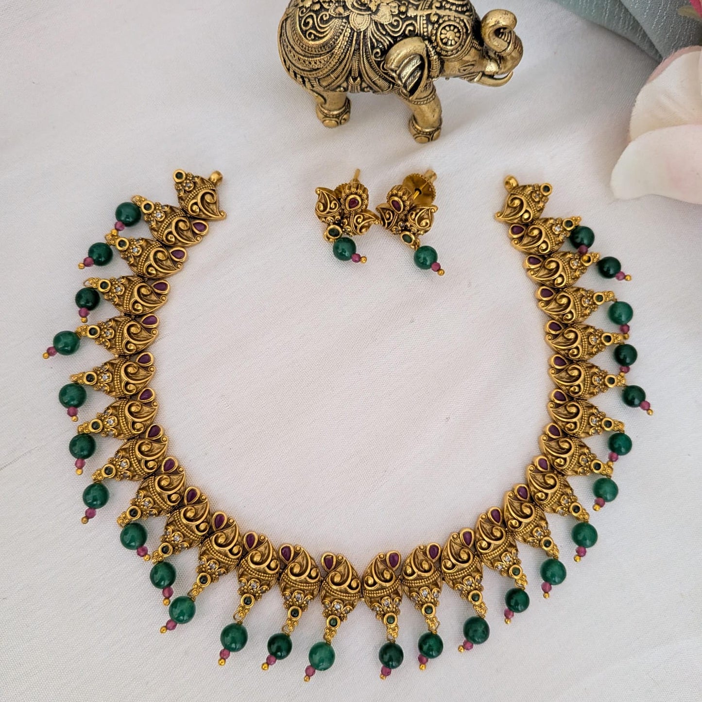 Mango green stone necklace set