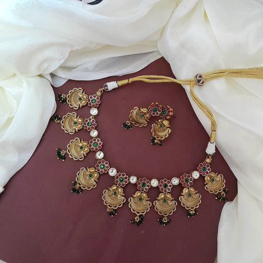 Rajwadi finish floral necklace
