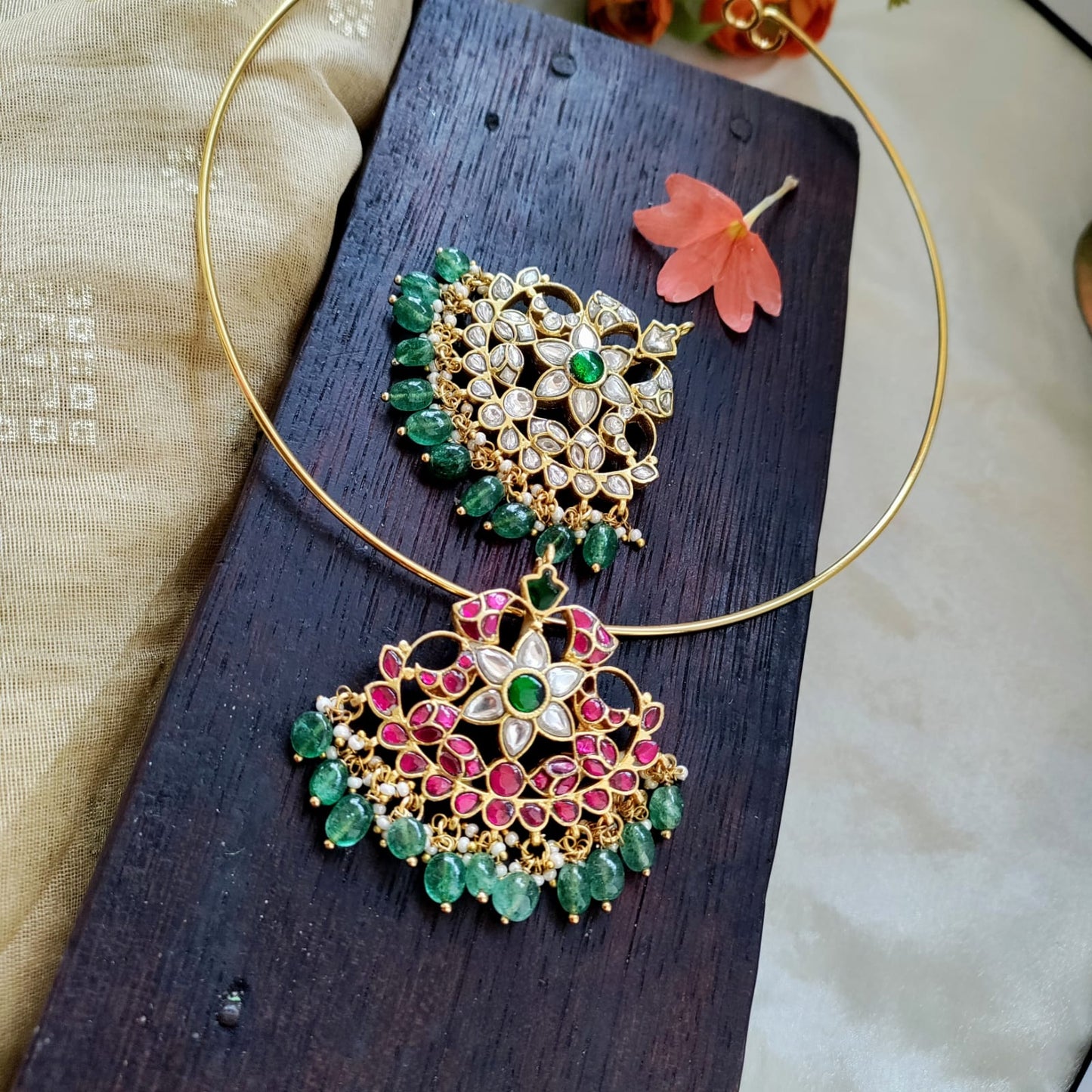 Beautiful Jadau kundan Pendant hasli set
