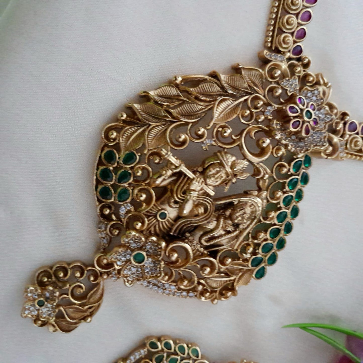 Radha krishna Hasuli type necklace