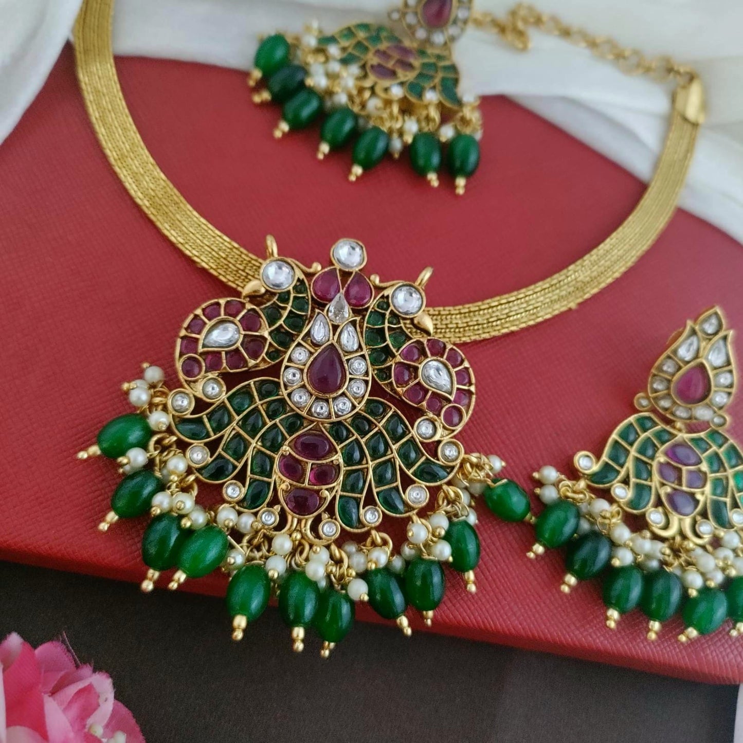 Peacock kemp stone hasuli set