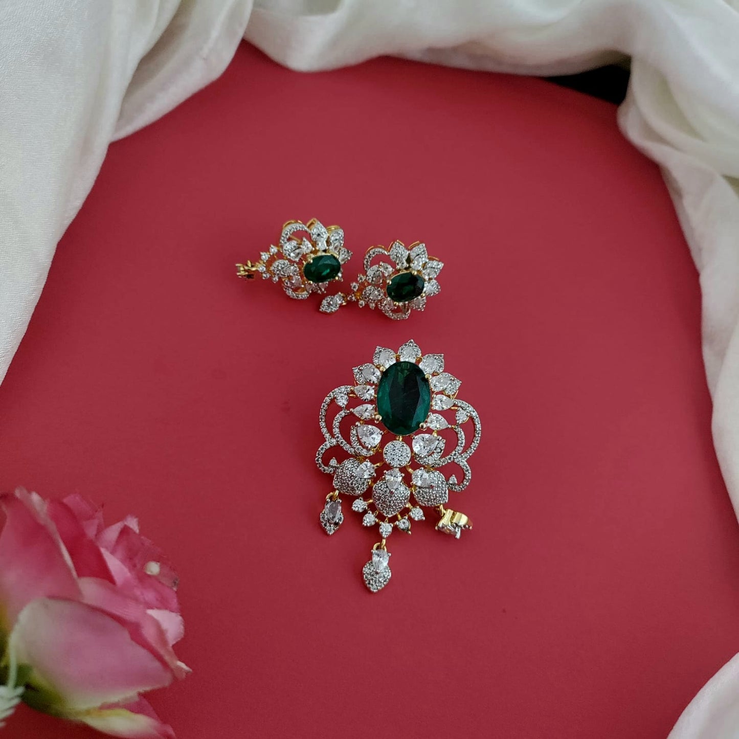 AD aqua green stone pendant