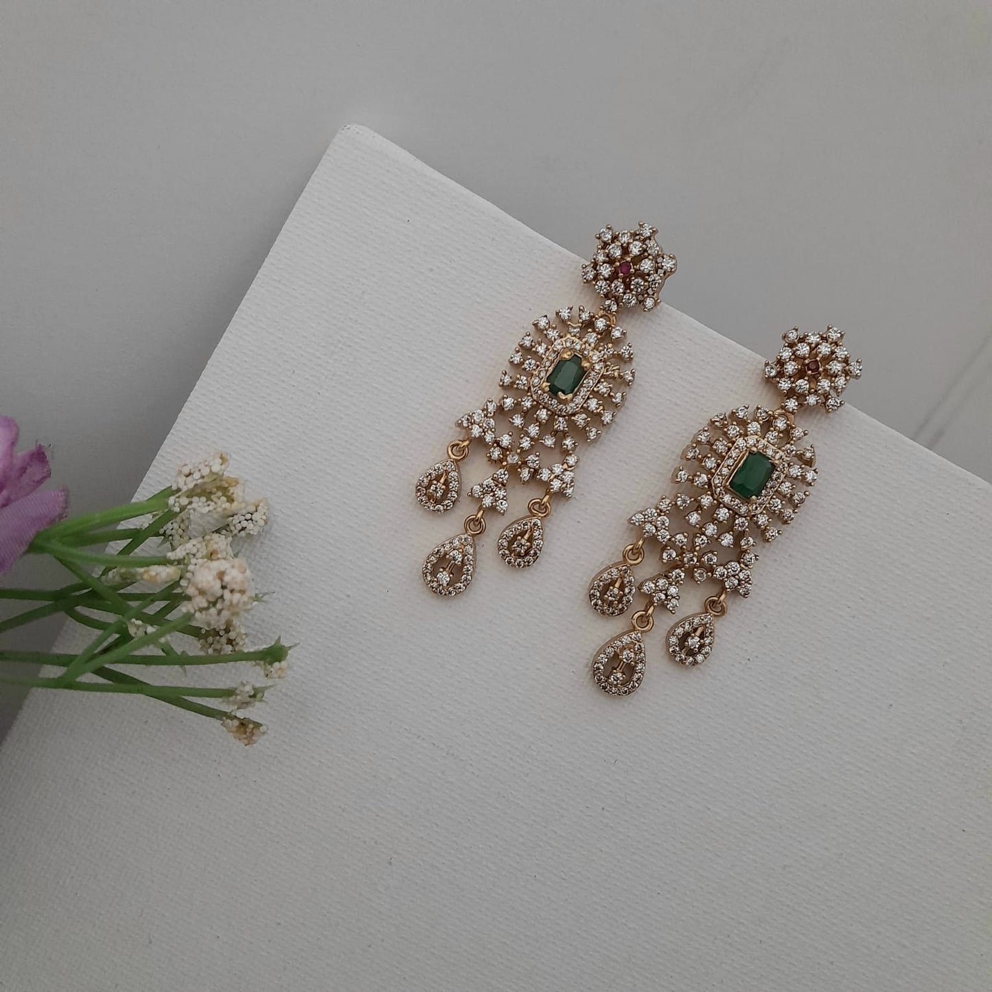Runy stone ad necklace set