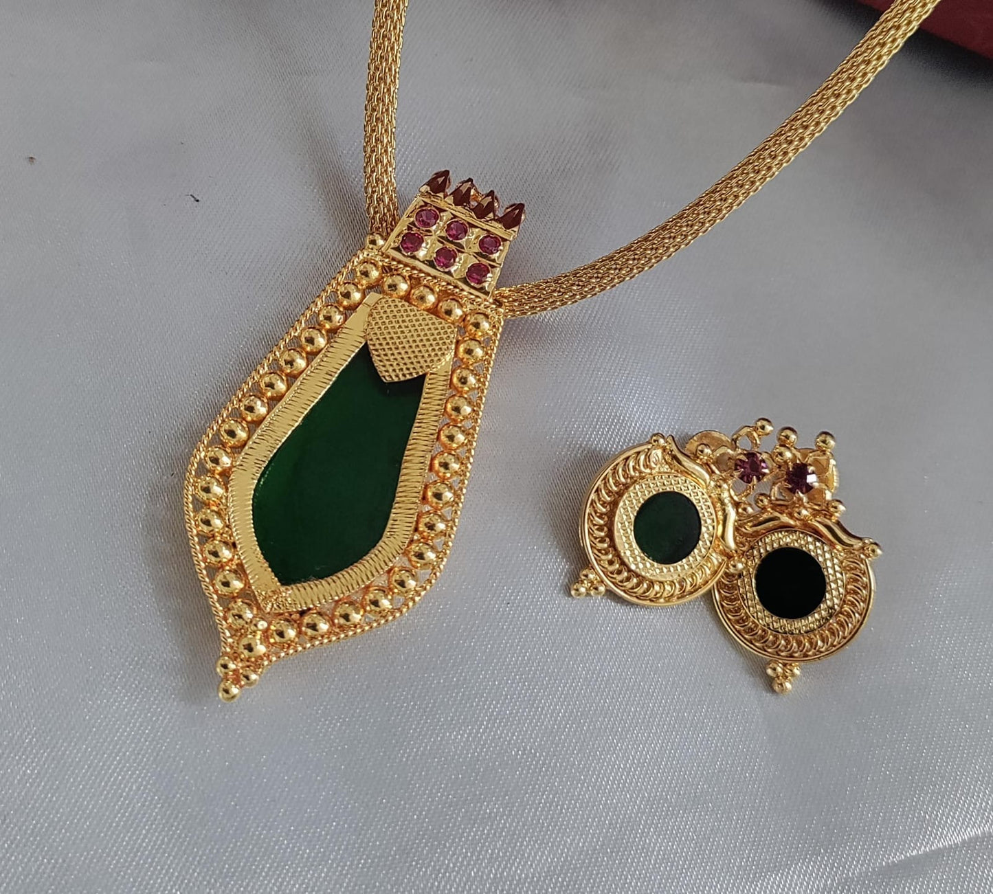 Nagapadam design pendant chain Microplated - Kerala design