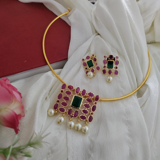 Rectangle shaped AD stone pendant hasli set