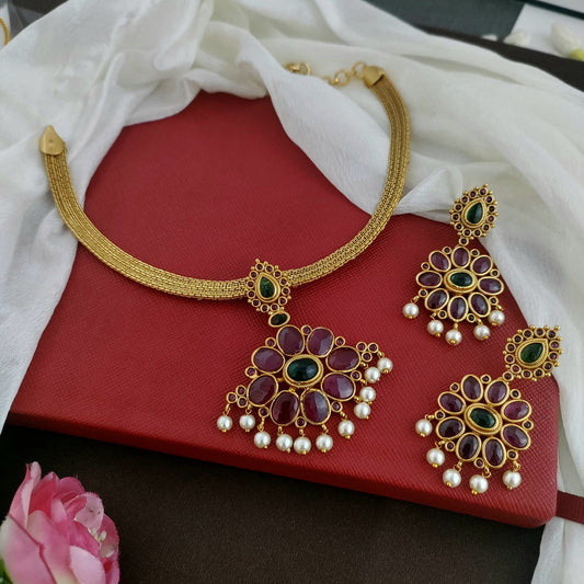 Floral kemp stone pendant hasli set