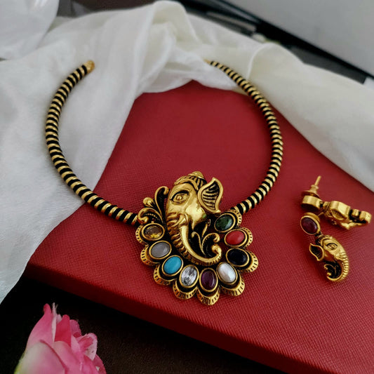Navratna stone ganesha pendant hasli set