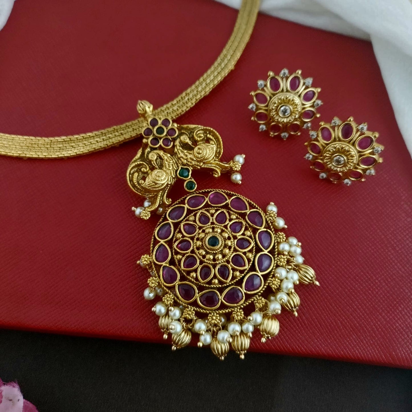 Peacock kemp stone hasuli set