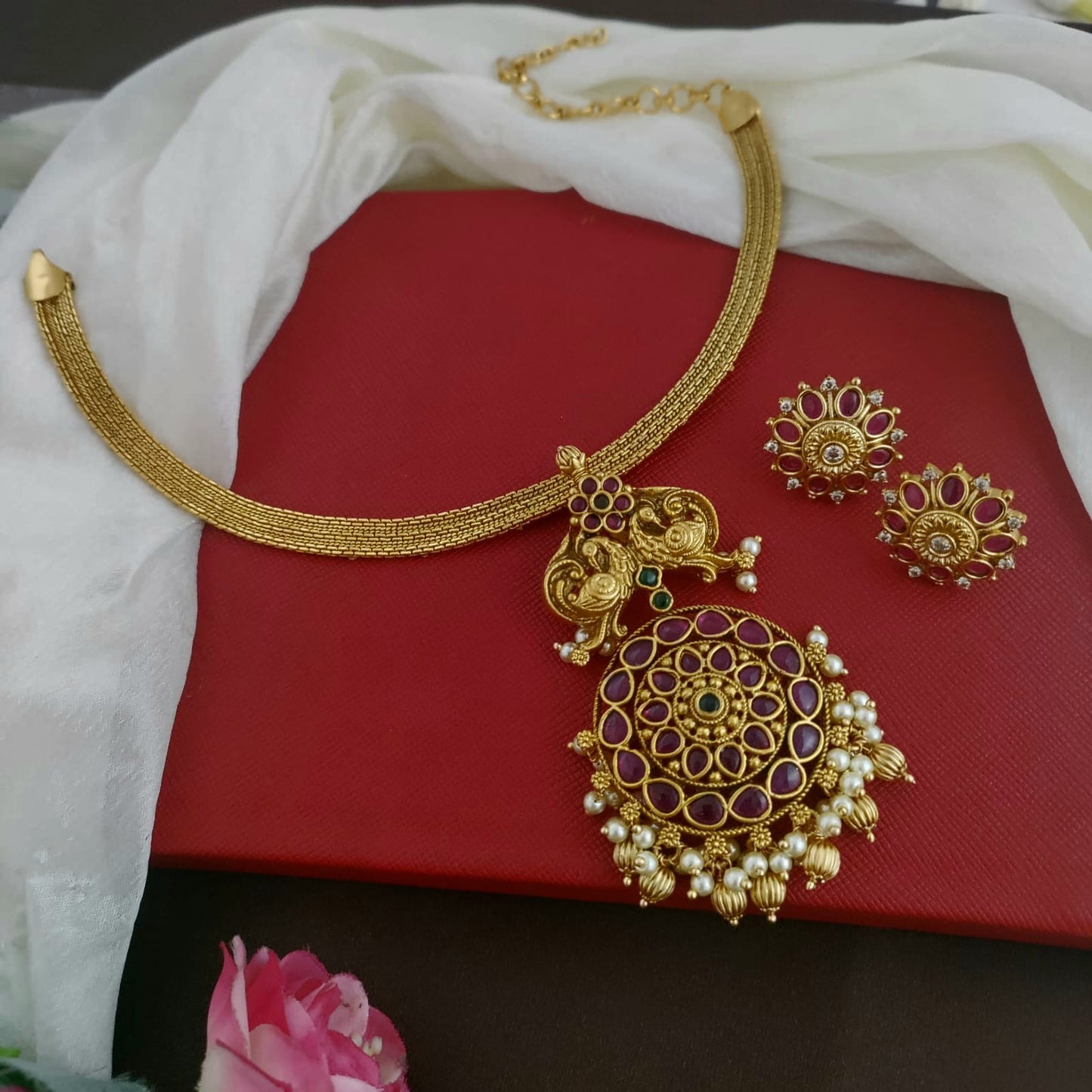 Peacock kemp stone hasuli set