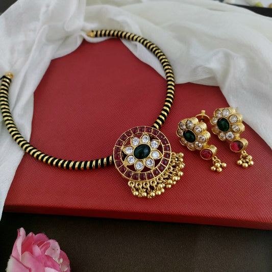 Round kemp stone hasli set