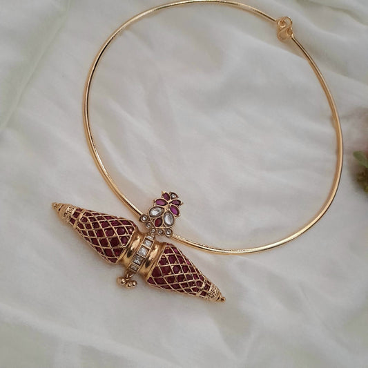 Ruby kemp studded Taweez shaped pendant Hasli necklace