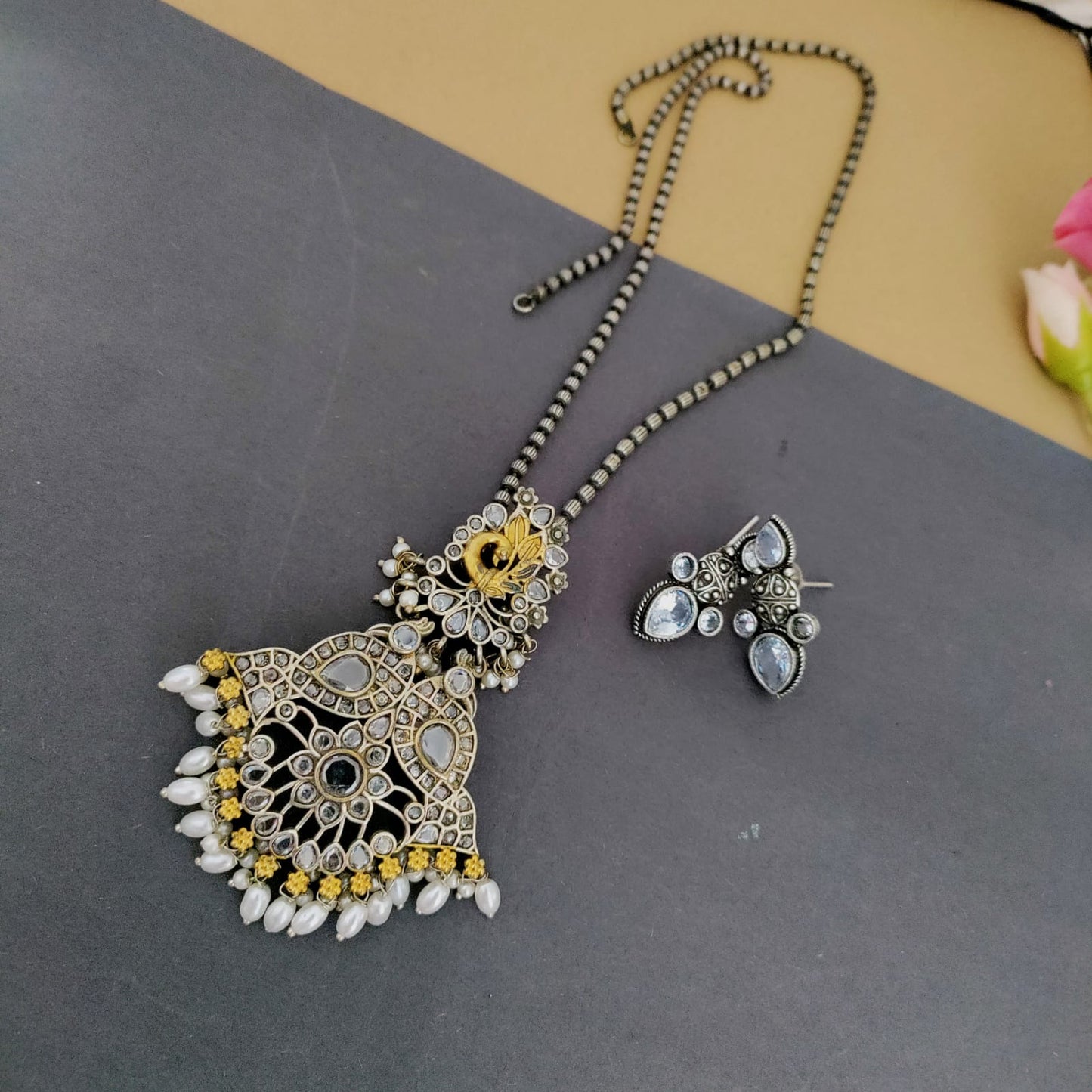 Peacock dualtone long chain set