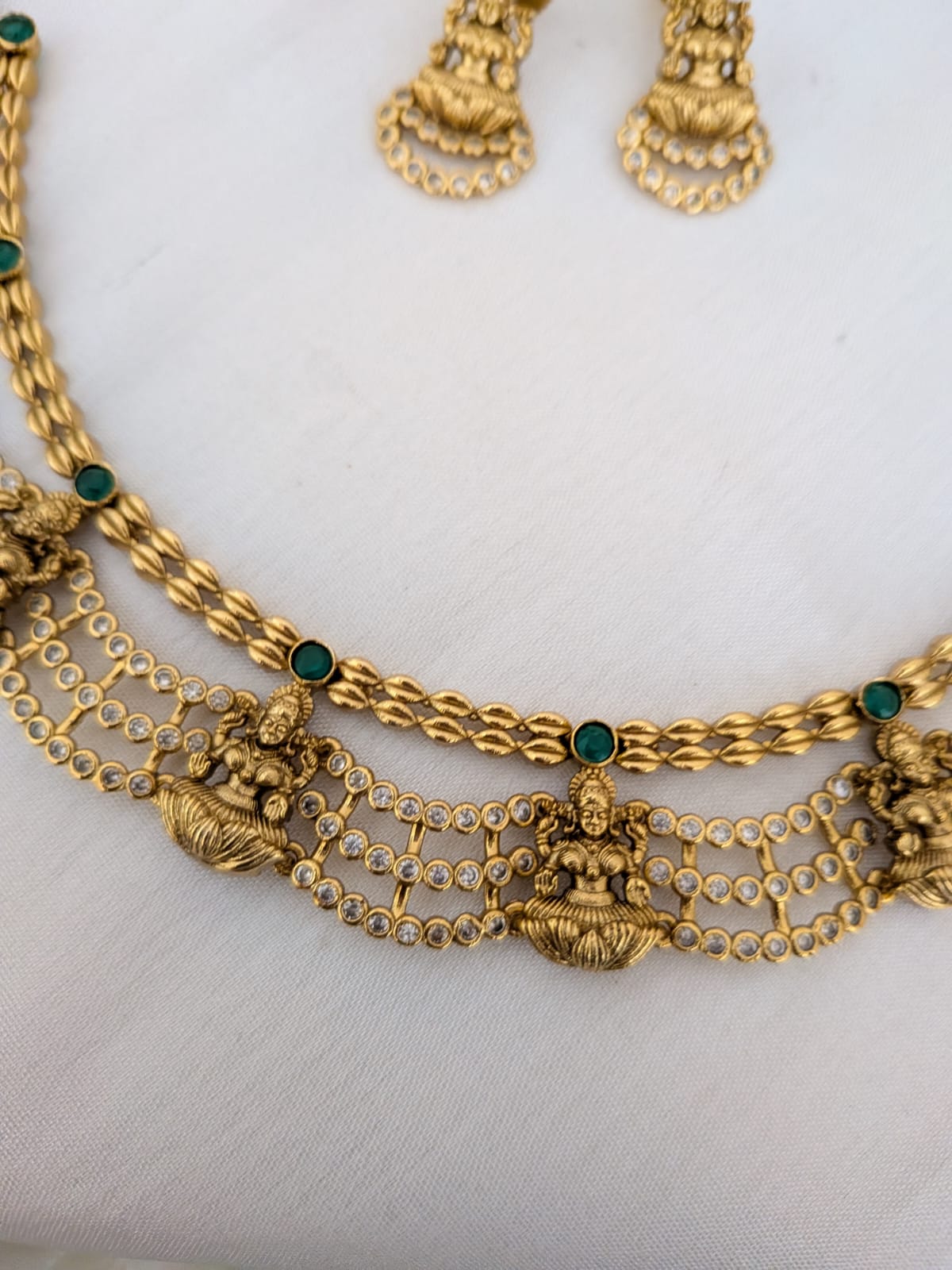 Goddess lakshmi motifs necklace set