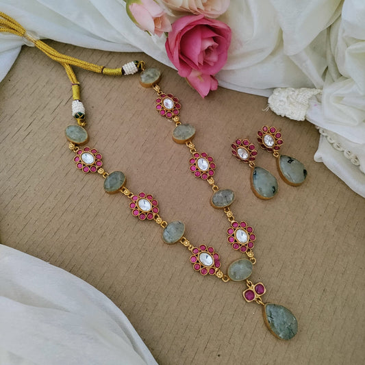 Prehnite stone studded Jadau kundan Necklace