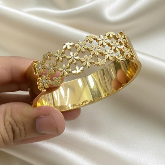 Golden Kada bangle Open type