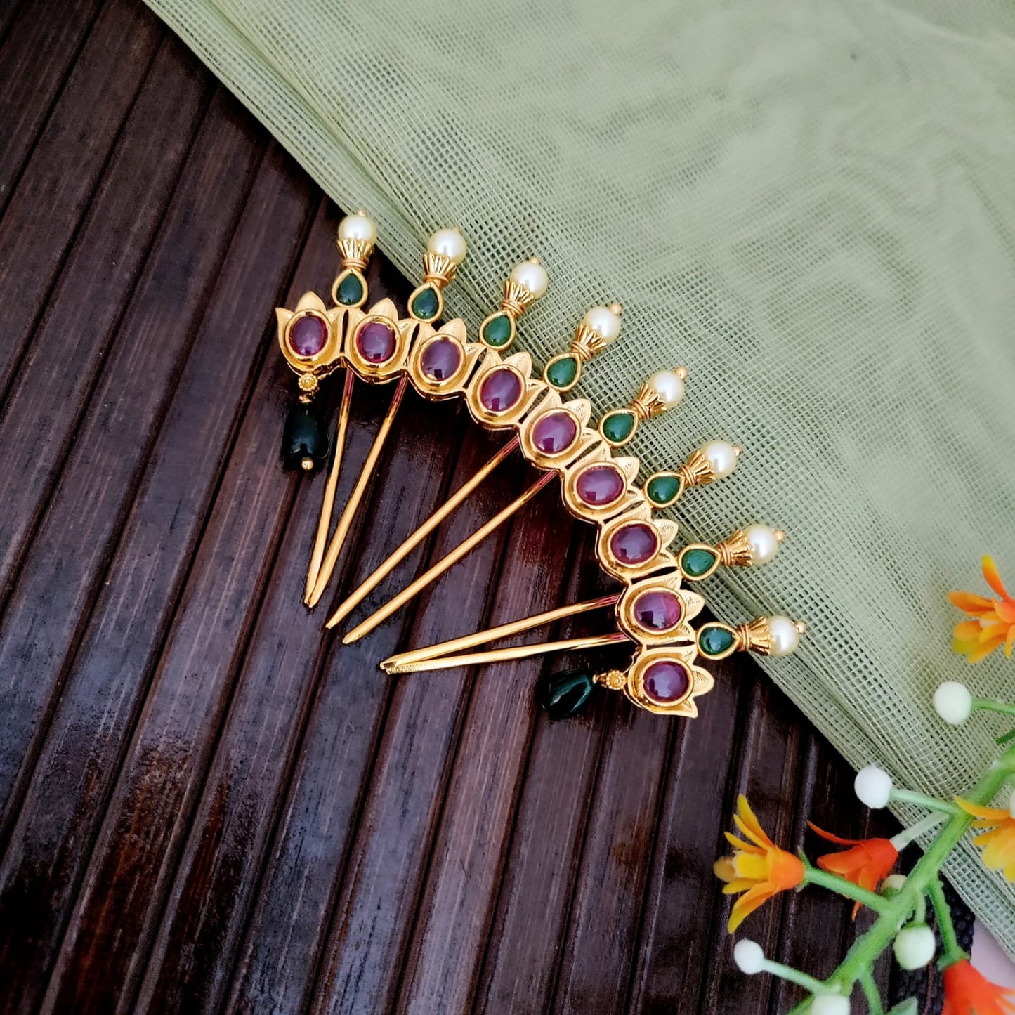 Pearl kemp stone hair pin