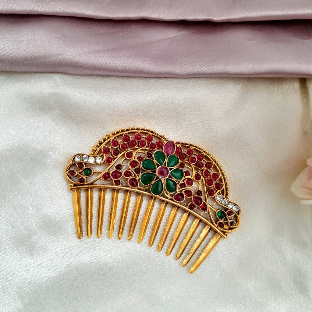 Green flower kemp stone hair pin