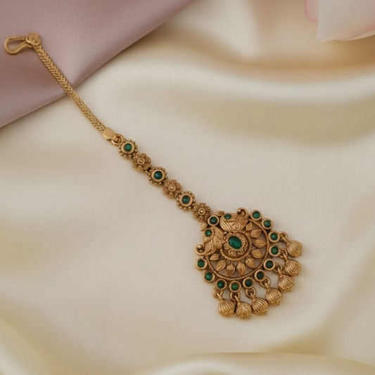 Green stone maang tikka