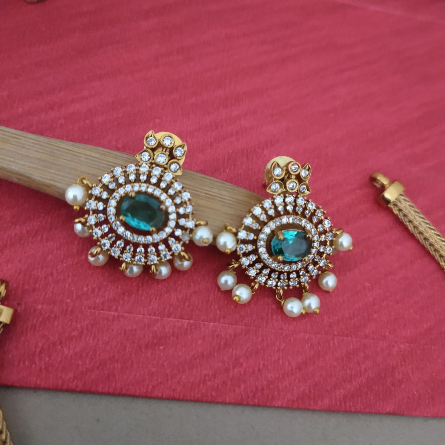 Aqua blue with White stone chocker set