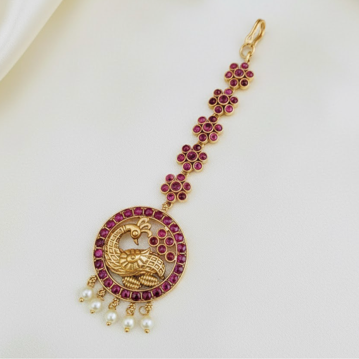 Peacock round maang tikka