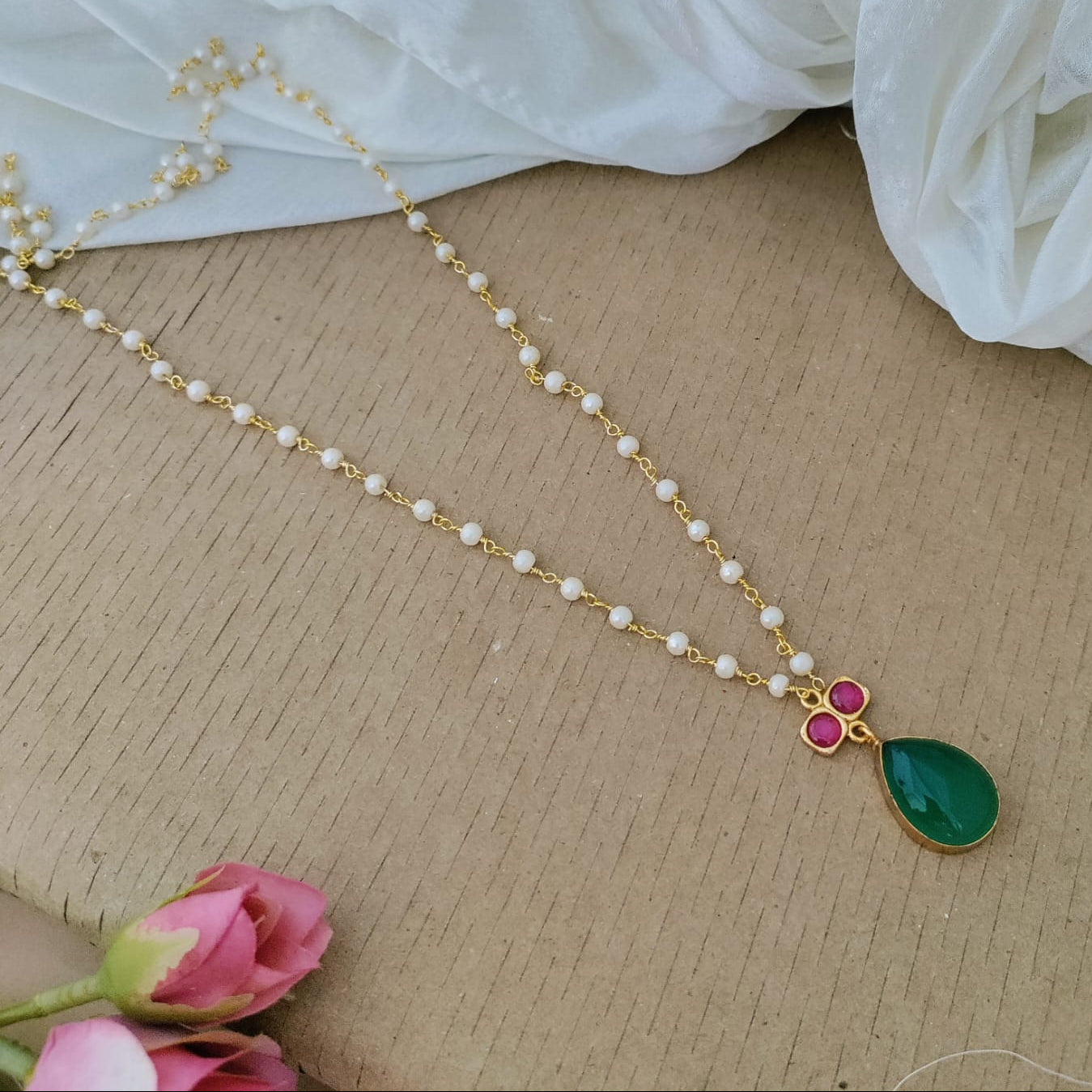 Jadau kundan pendant pearl string necklace