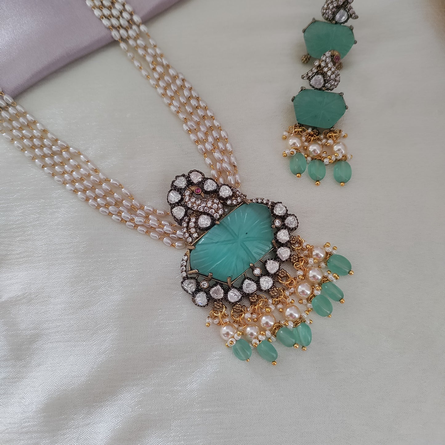 AD stone peacock pearl pendant chain set