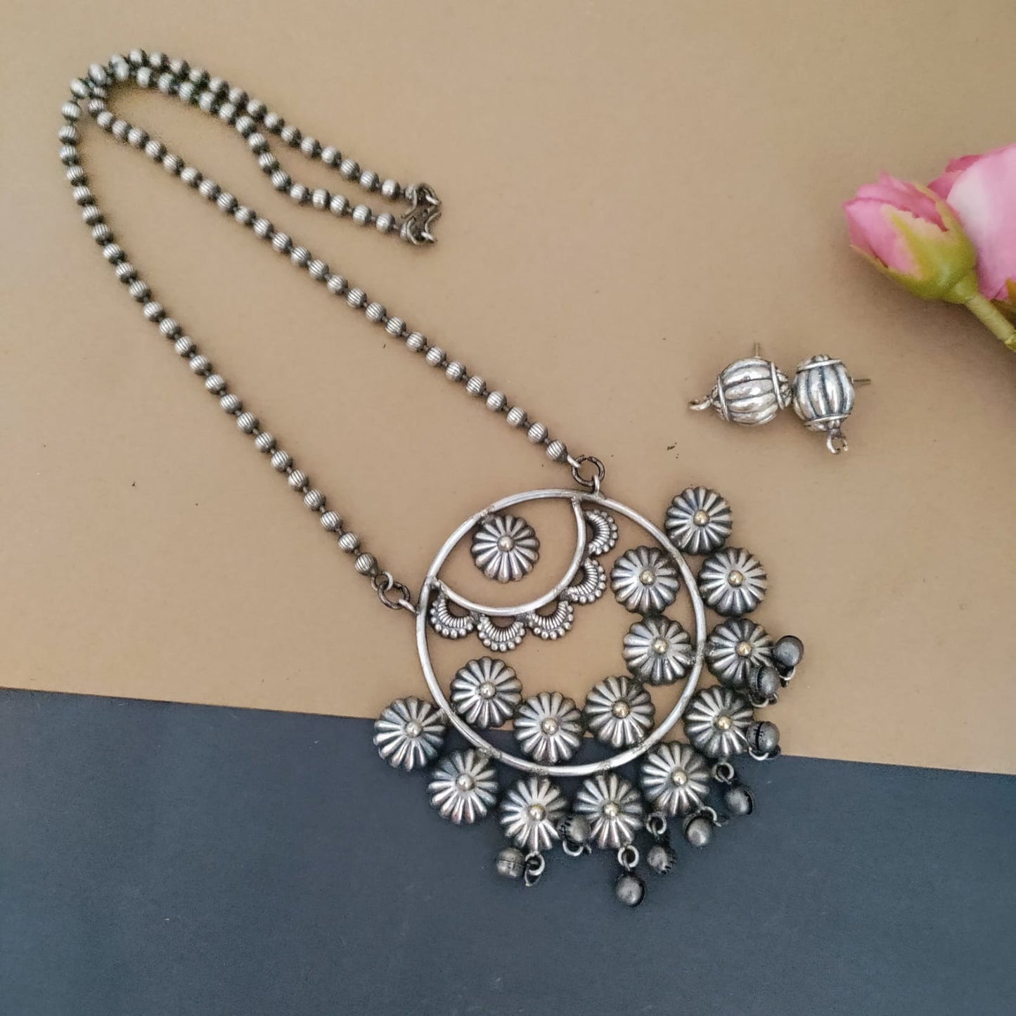 SLA pendant long chain