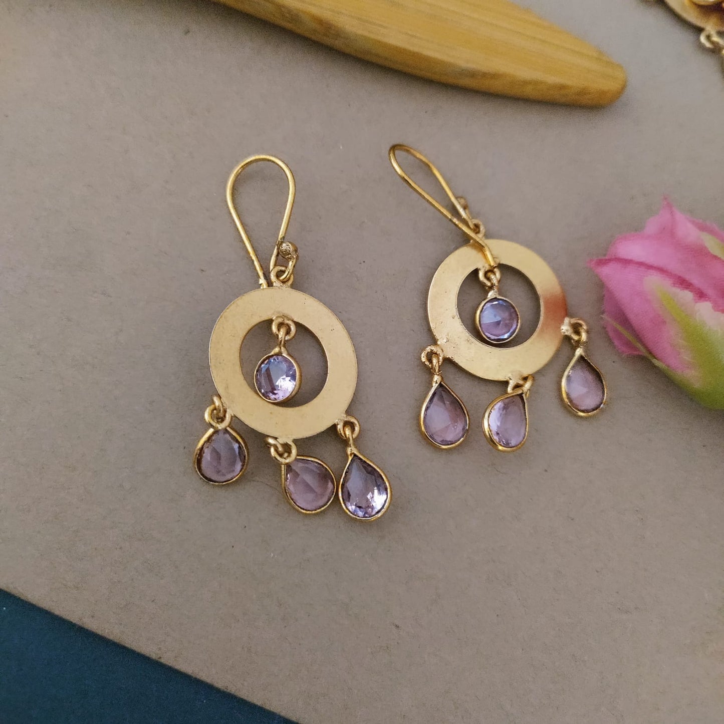 Round Stone earring