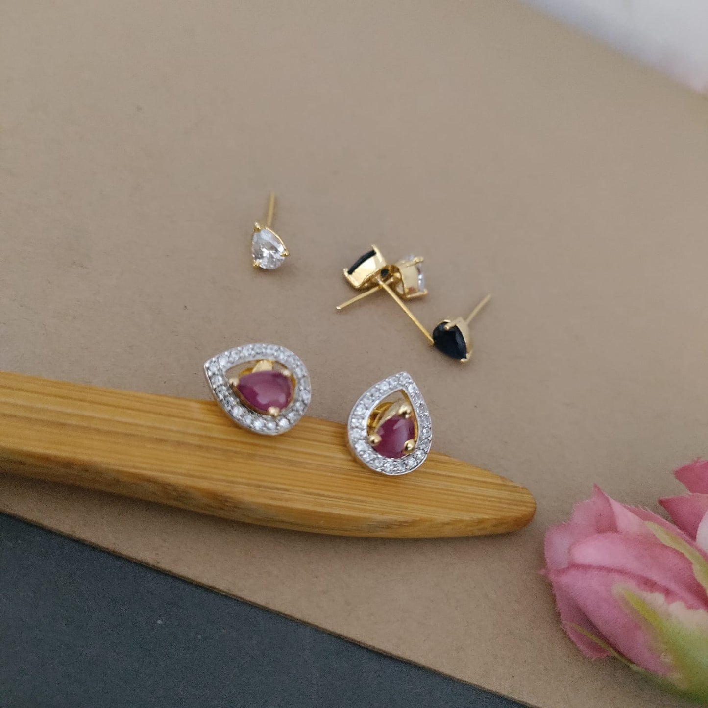 Changeable AD Stone earring