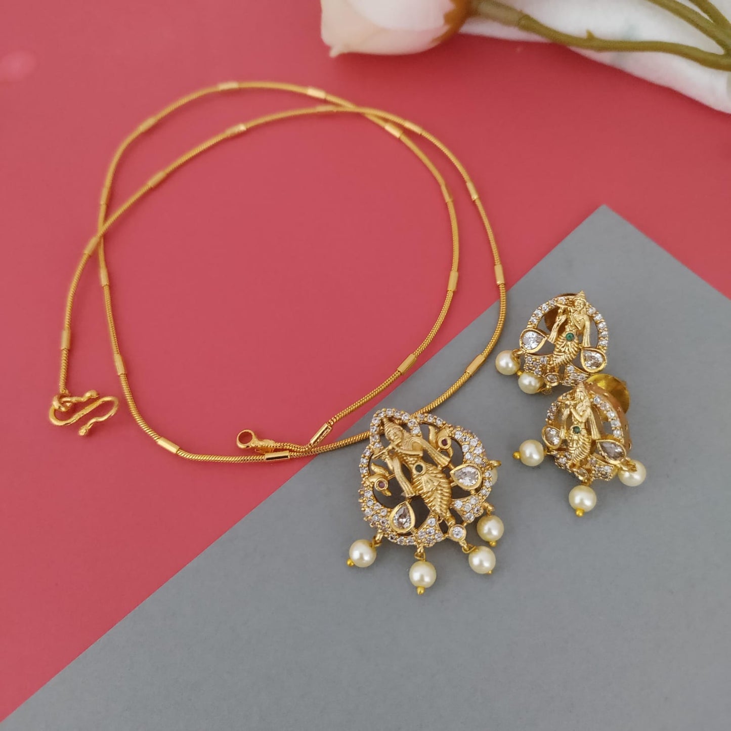 Krishna pendant chain