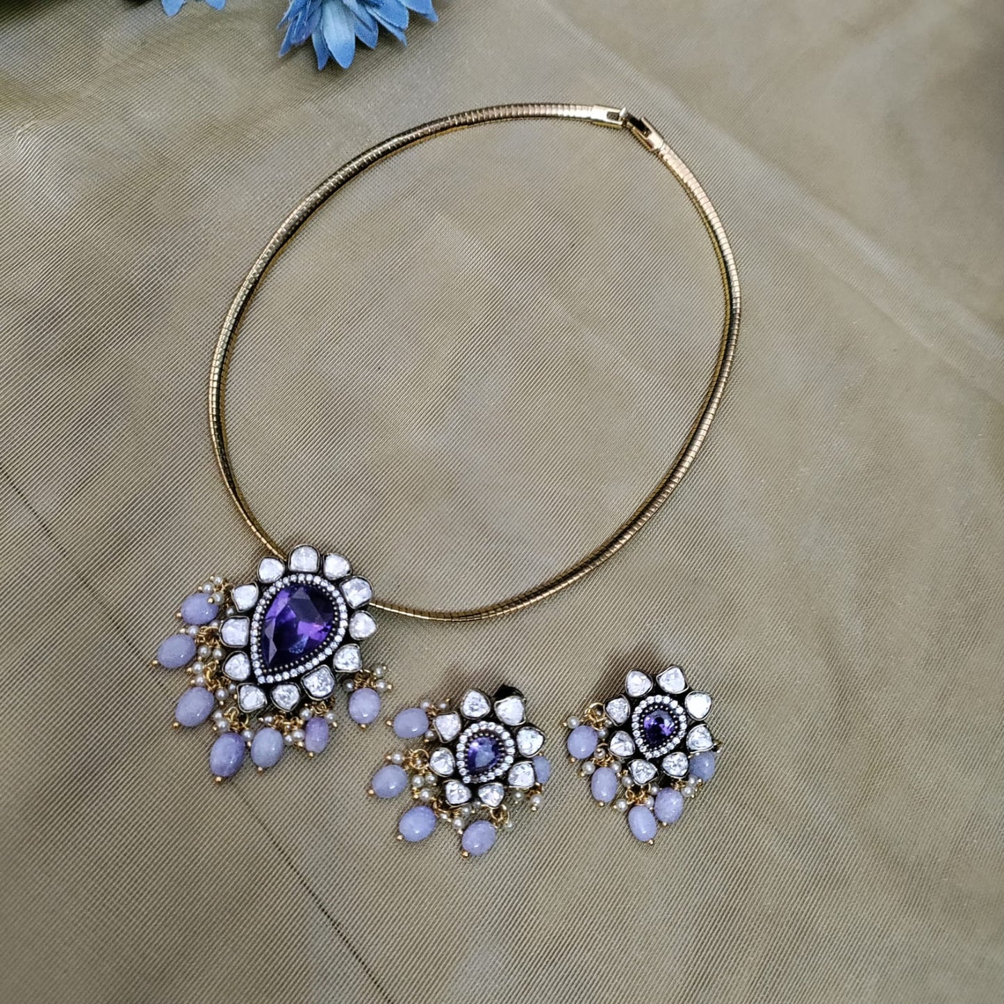 Hasuli kundan set
