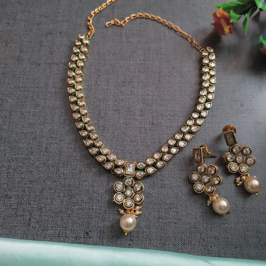 White stone kundan necklace set